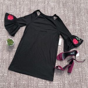 Embroidered bell sleeve dress